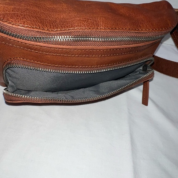 🔥🔥🔥 Spikes & Sparrow Genuine Leather Waist Belt Bag HANDS FREE Brandy New - Picture 7 of 14